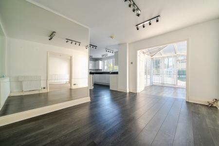 4 bedroom Detached house for sale in Foxhill Crescent, Weetwood, Leeds, LS16