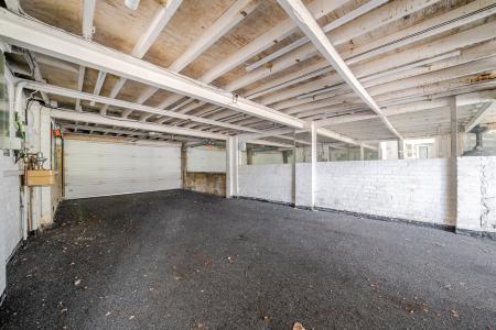 4 bedroom Detached house for sale in Foxhill Crescent, Weetwood, Leeds, LS16