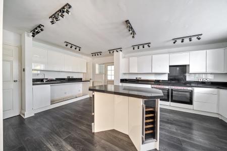 4 bedroom Detached house for sale in Foxhill Crescent, Weetwood, Leeds, LS16