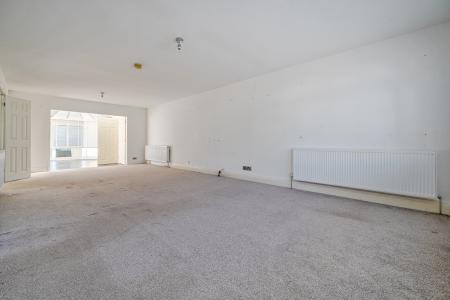 4 bedroom Detached house for sale in Foxhill Crescent, Weetwood, Leeds, LS16