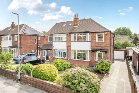 3 bedroom Semi-detached house for sale in Gledhow Grange View, Roundhay, Leeds, LS8