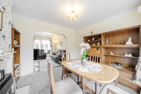 3 bedroom Semi-detached house for sale in Gledhow Park Grove, Chapel Allerton, Leeds, LS7