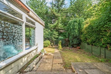 3 bedroom Semi-detached house for sale in Gledhow Park Grove, Chapel Allerton, Leeds, LS7