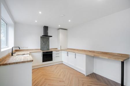 3 bedroom Semi-detached house for sale in Green Close, Meanwood, Leeds, LS6