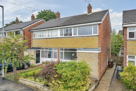 3 bedroom Semi-detached house for sale in Green Close, Meanwood, Leeds, LS6