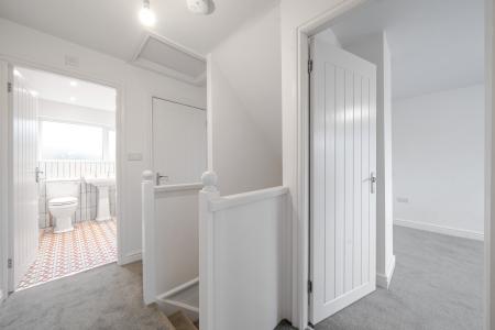 3 bedroom Semi-detached house for sale in Green Close, Meanwood, Leeds, LS6