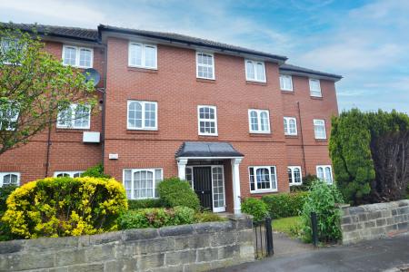 2 bedroom Flat for sale in Hadleigh Court, Moortown, Leeds, LS17