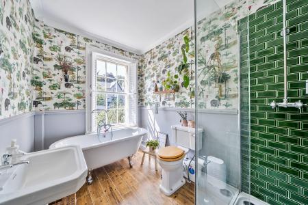 4 bedroom Town house for sale in Harrogate Road, Chapel Allerton, Leeds, LS7