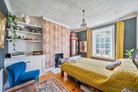 4 bedroom Town house for sale in Harrogate Road, Chapel Allerton, Leeds, LS7