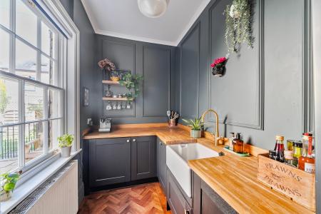 4 bedroom Town house for sale in Harrogate Road, Chapel Allerton, Leeds, LS7