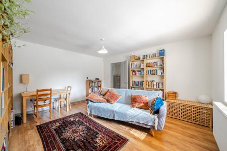 1 bedroom Flat for sale in Harrogate Road, Chapel Allerton, Leeds, LS7