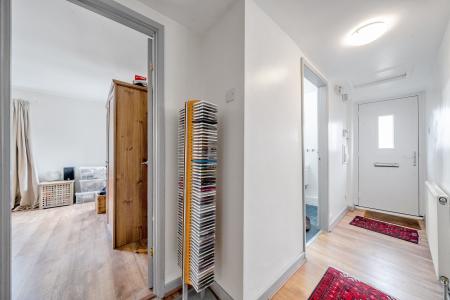 1 bedroom Flat for sale in Harrogate Road, Chapel Allerton, Leeds, LS7