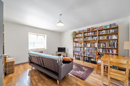 1 bedroom Flat for sale in Harrogate Road, Chapel Allerton, Leeds, LS7