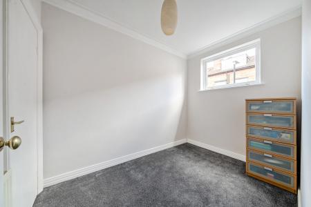 4 bedroom Terraced House for sale in Hawthorn Vale, Chapel Allerton, Leeds, LS7