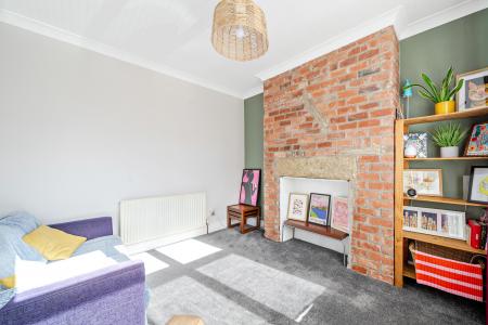 4 bedroom Terraced House for sale in Hawthorn Vale, Chapel Allerton, Leeds, LS7