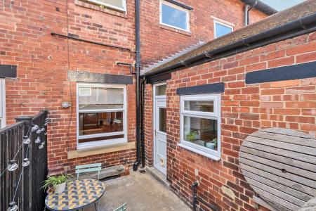 4 bedroom Terraced House for sale in Hawthorn Vale, Chapel Allerton, Leeds, LS7