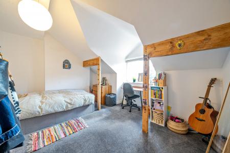 4 bedroom Terraced House for sale in Hawthorn Vale, Chapel Allerton, Leeds, LS7