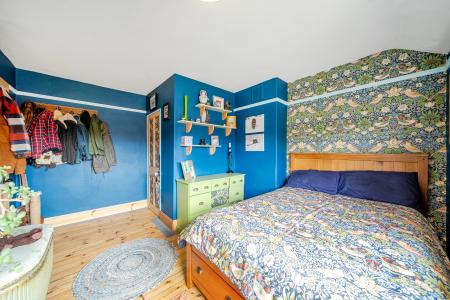 3 bedroom Semi-detached house for sale in Miles Hill Grove, Chapel Allerton, Leeds, LS7