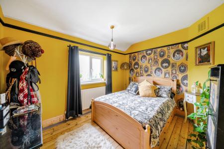 3 bedroom Semi-detached house for sale in Miles Hill Grove, Chapel Allerton, Leeds, LS7