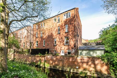 4 bedroom Semi-detached house for sale in Monk Bridge Terrace, Meanwood, Leeds, LS6