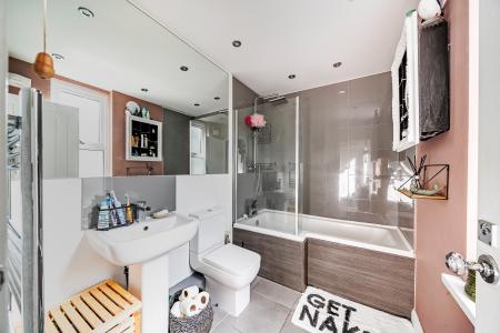 4 bedroom Semi-detached house for sale in Monk Bridge Terrace, Meanwood, Leeds, LS6