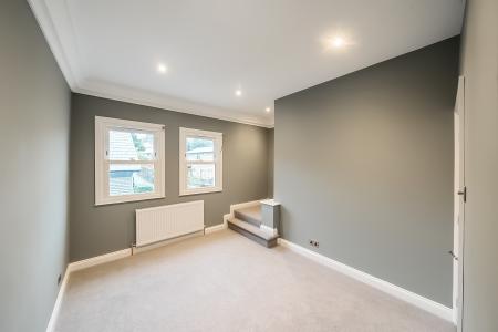 2 bedroom Flat for sale in North Grove, 9 Stainbeck Lane, Chapel Allerton, Leeds, LS7