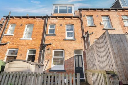 4 bedroom Terraced House for sale in Pasture Grove, Chapel Allerton, Leeds, LS7