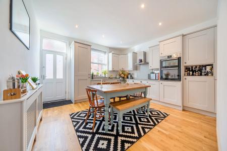 4 bedroom Terraced House for sale in Pasture Grove, Chapel Allerton, Leeds, LS7