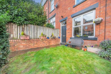 4 bedroom Terraced House for sale in Pasture Grove, Chapel Allerton, Leeds, LS7