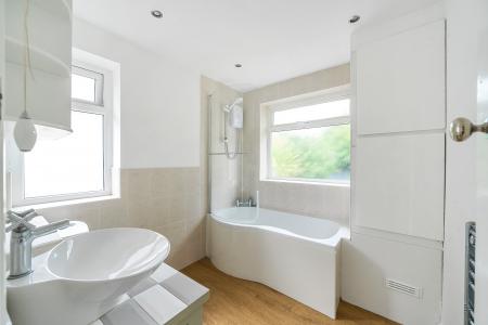 3 bedroom Semi-detached house for sale in Roundhay Mount, Oakwood, Leeds, LS8