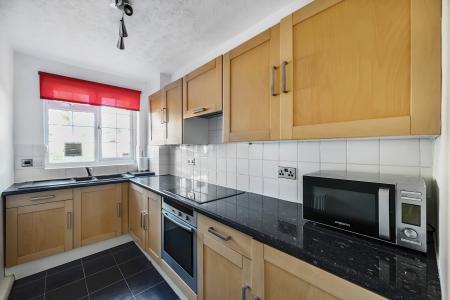 2 bedroom Flat for sale in West Lodge, 23 Stainbeck Lane, Chapel Allerton, Leeds, LS7