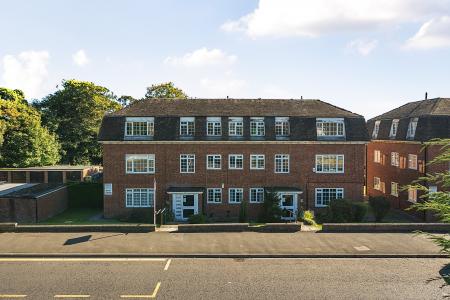 2 bedroom Flat for sale in West Lodge, 23 Stainbeck Lane, Chapel Allerton, Leeds, LS7