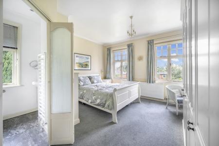 4 bedroom Detached house for sale in West Lodge, Gledhow Park Drive, Chapel Allerton, Leeds, LS7