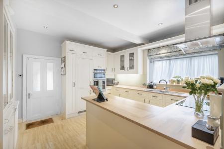 4 bedroom Detached house for sale in West Lodge, Gledhow Park Drive, Chapel Allerton, Leeds, LS7