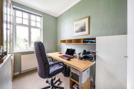 4 bedroom Detached house for sale in West Lodge, Gledhow Park Drive, Chapel Allerton, Leeds, LS7