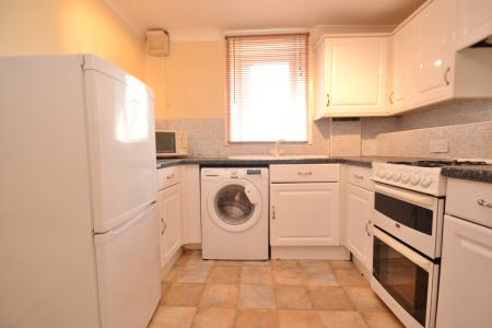 2 bedroom Terraced House to let in Beaumont Square, Pudsey, Leeds, LS28