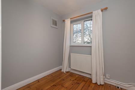 4 bedroom Semi-detached house to let in Harrogate Road, Chapel Allerton, Leeds, LS7