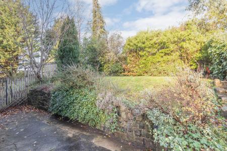 4 bedroom Semi-detached house to let in Harrogate Road, Chapel Allerton, Leeds, LS7