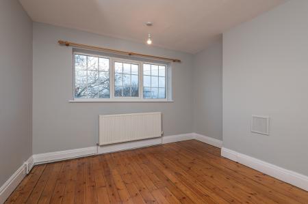 4 bedroom Semi-detached house to let in Harrogate Road, Chapel Allerton, Leeds, LS7