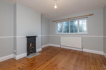 4 bedroom Semi-detached house to let in Harrogate Road, Chapel Allerton, Leeds, LS7