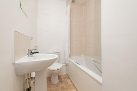 4 bedroom Terraced House to let in John Street (AVAILABLE NOW), Hyde Park, Leeds, LS6