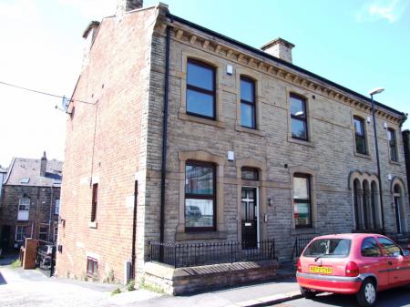 2 bedroom Flat to let in Thorp House, 9-15 Commercial S, Morley, Leeds, LS27