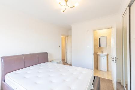 2 bedroom Flat to let in Westfield Terrace, Chapel Allerton, Leeds, LS7