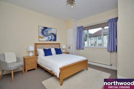 2 bedroom Flat for sale in Sandringham Drive, Moortown, Leeds, LS17