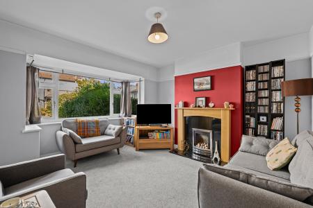 4 bedroom Terraced House to let in Henconner Crescent, Chapel Allerton, Leeds, LS7