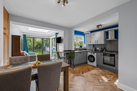 4 bedroom Terraced House to let in Henconner Crescent, Chapel Allerton, Leeds, LS7