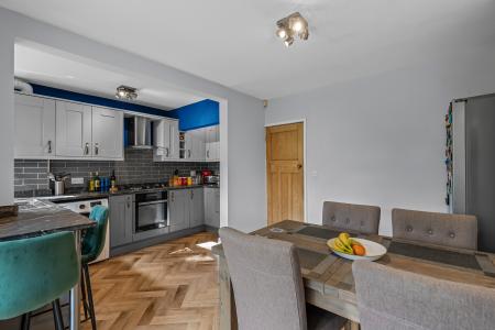 4 bedroom Terraced House to let in Henconner Crescent, Chapel Allerton, Leeds, LS7