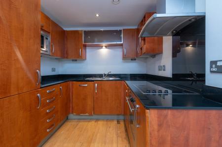 2 bedroom Flat to let in Magellan House, Leeds, LS10