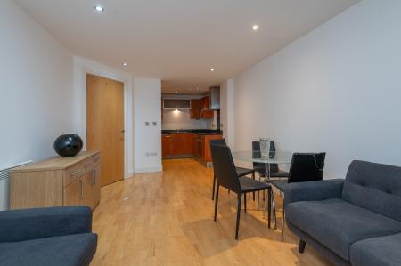 2 bedroom Flat to let in Magellan House, Leeds, LS10