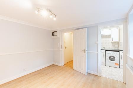 1 bedroom Flat to let in 289 Harrogate Road, Moortown, Leeds, LS17